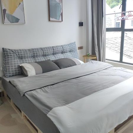 Monkey Jane'S Guesthouse Янгшуо Екстериор снимка